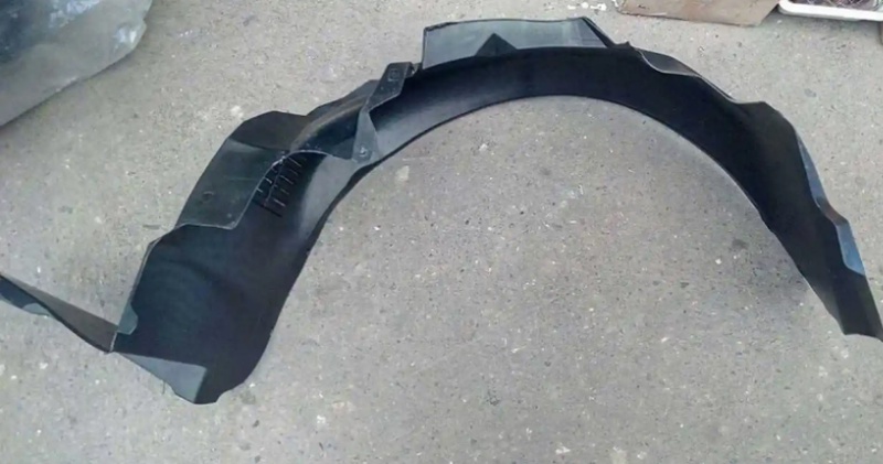 Подкрылник передний Daewoo Lacetti 2003